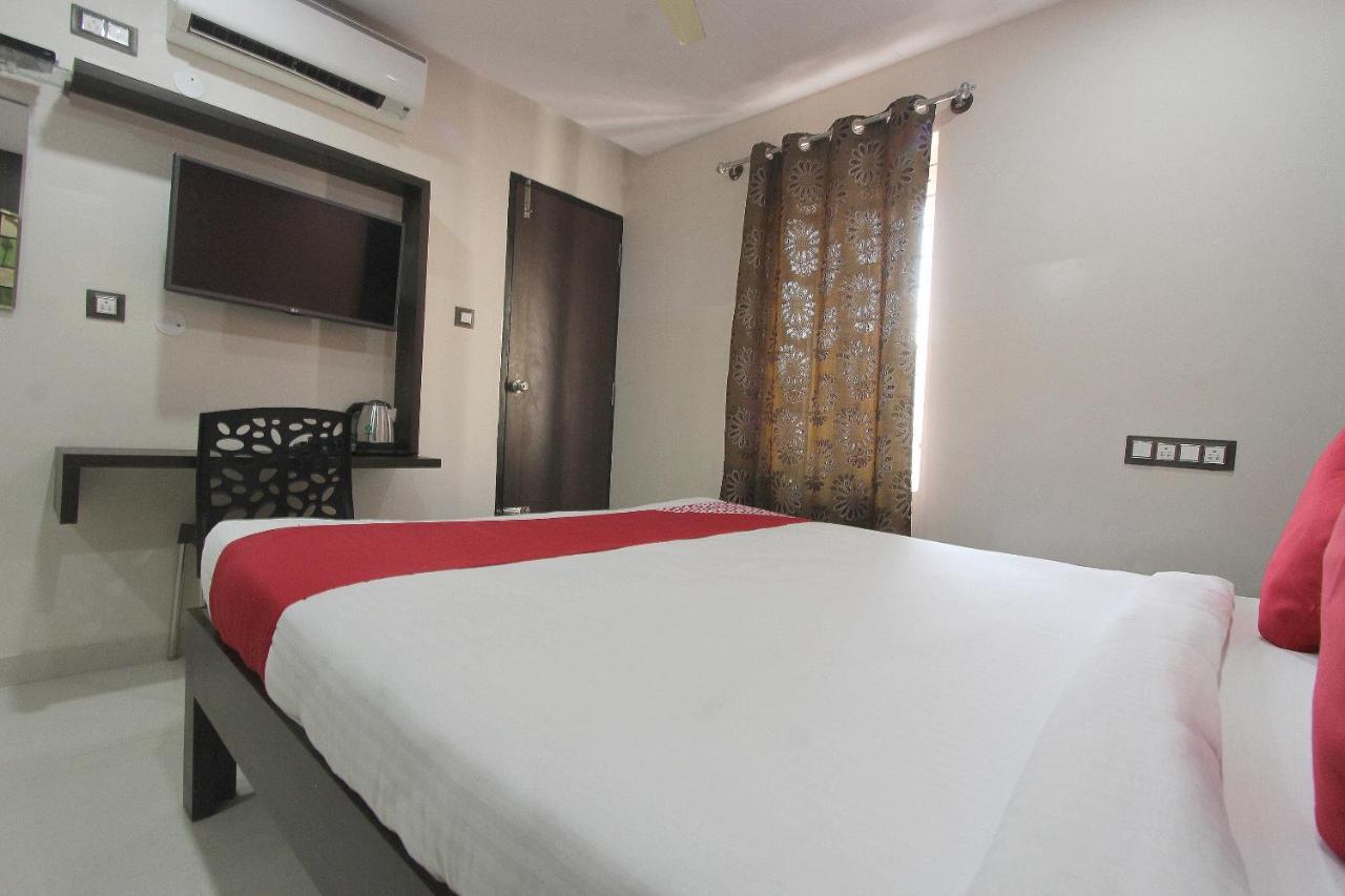 Capital O 70534 Habitat Suites And Rooms Bangalore Esterno foto