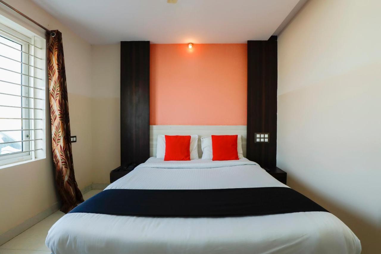 Capital O 70534 Habitat Suites And Rooms Bangalore Esterno foto