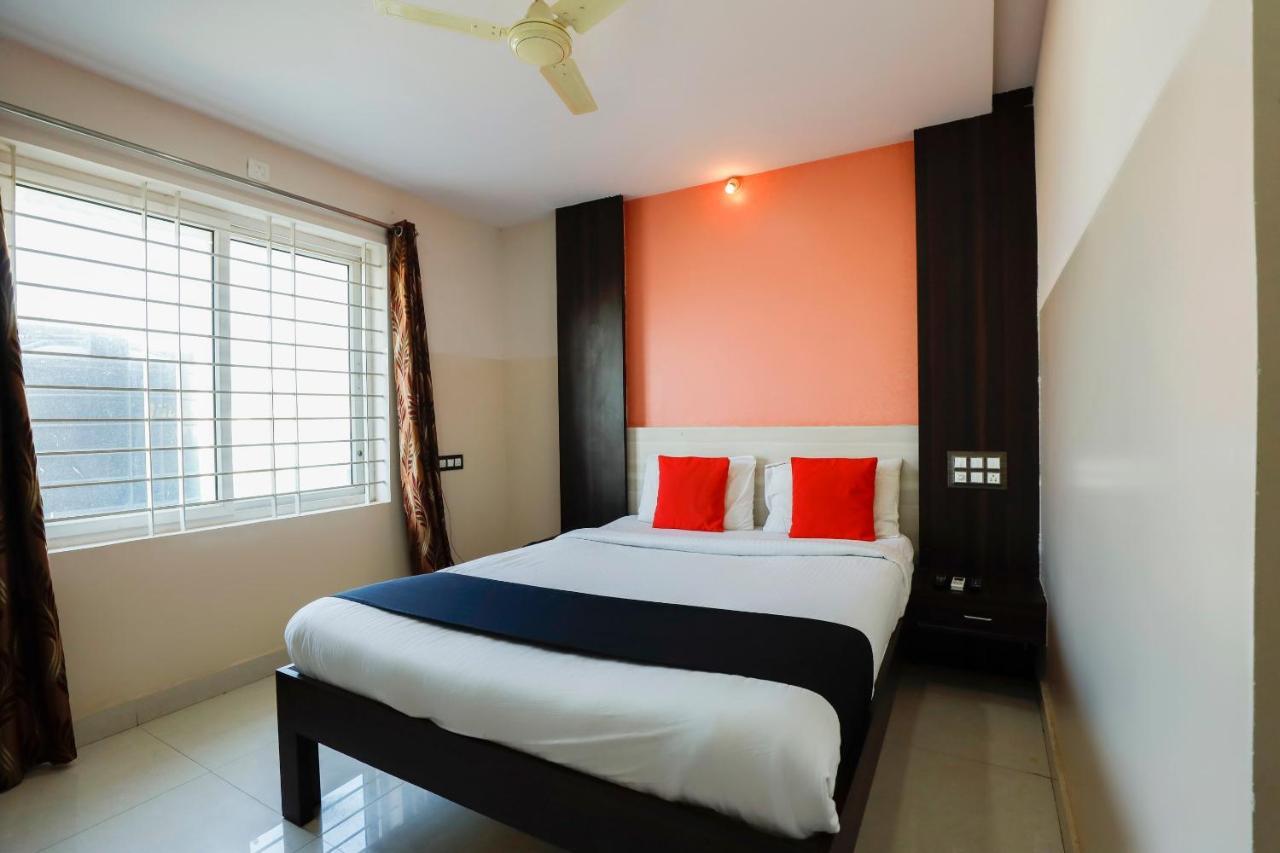 Capital O 70534 Habitat Suites And Rooms Bangalore Esterno foto